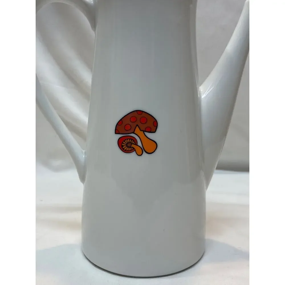 Vintage '70s Coffee/Tea Pot Mushroom Motif 10